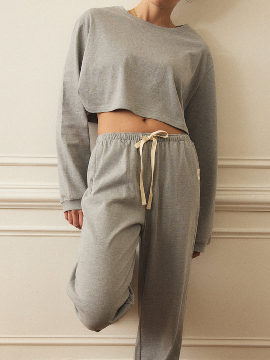 GRAY