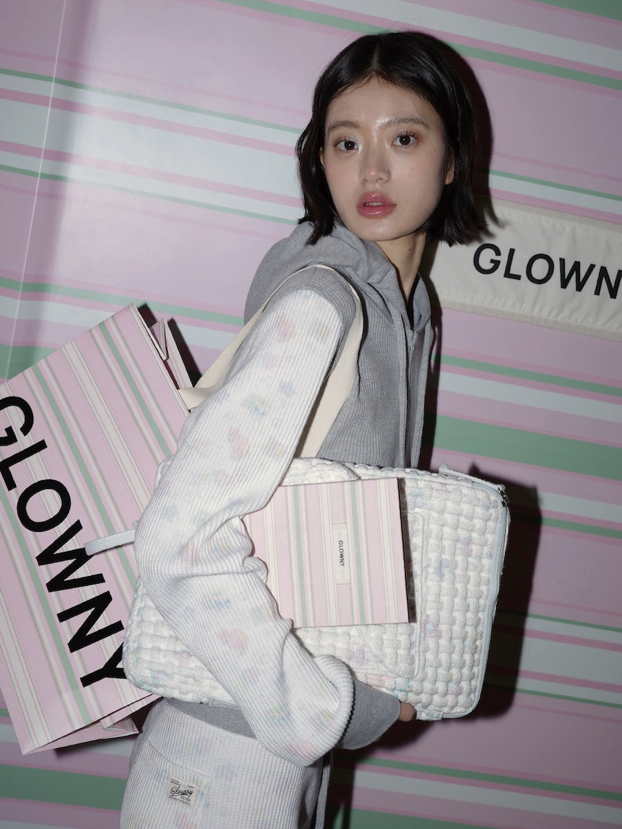 GLOW DIARY (UNDATED PLANNER)