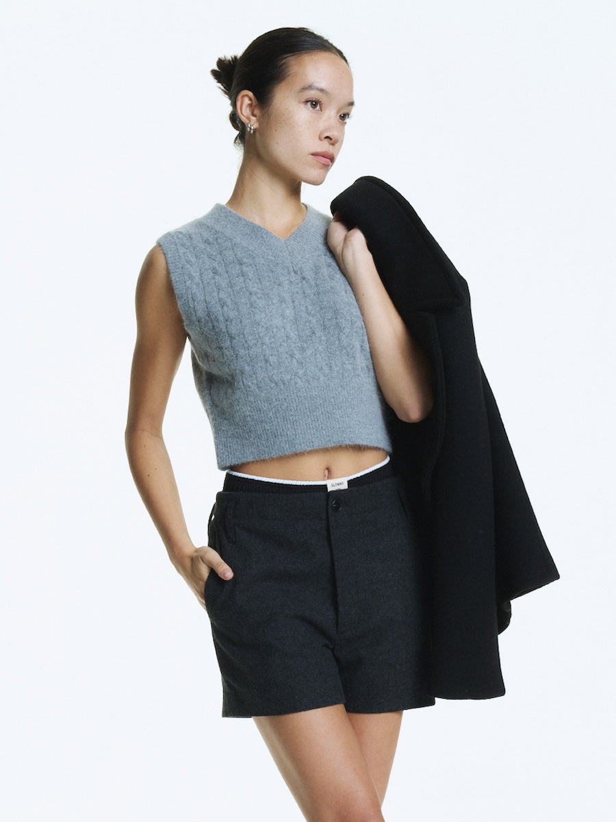 GRAY