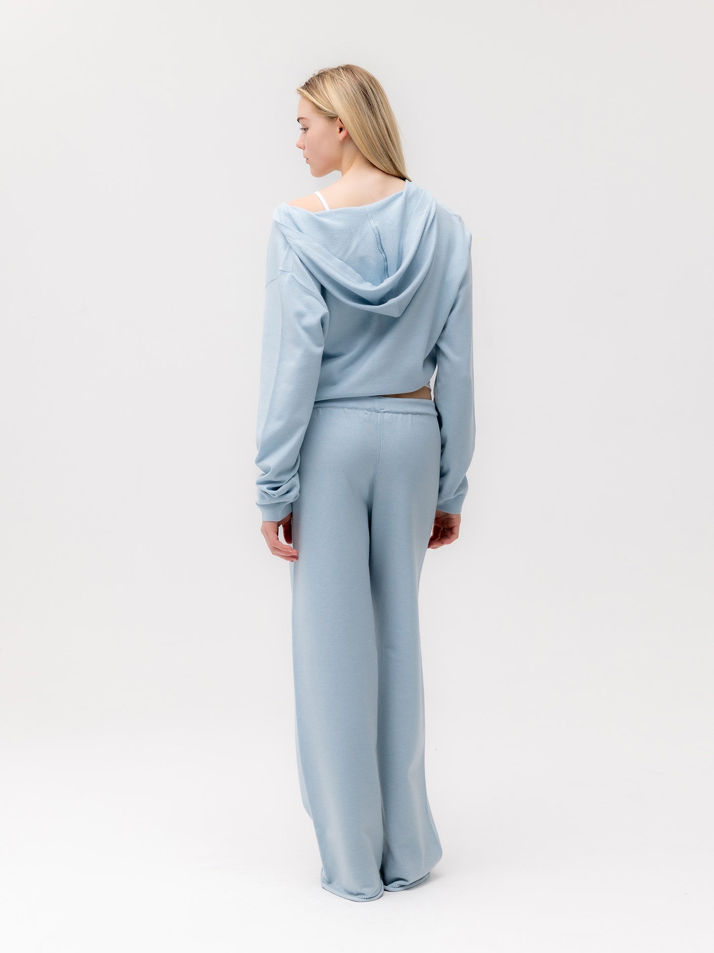 BABY BLUE