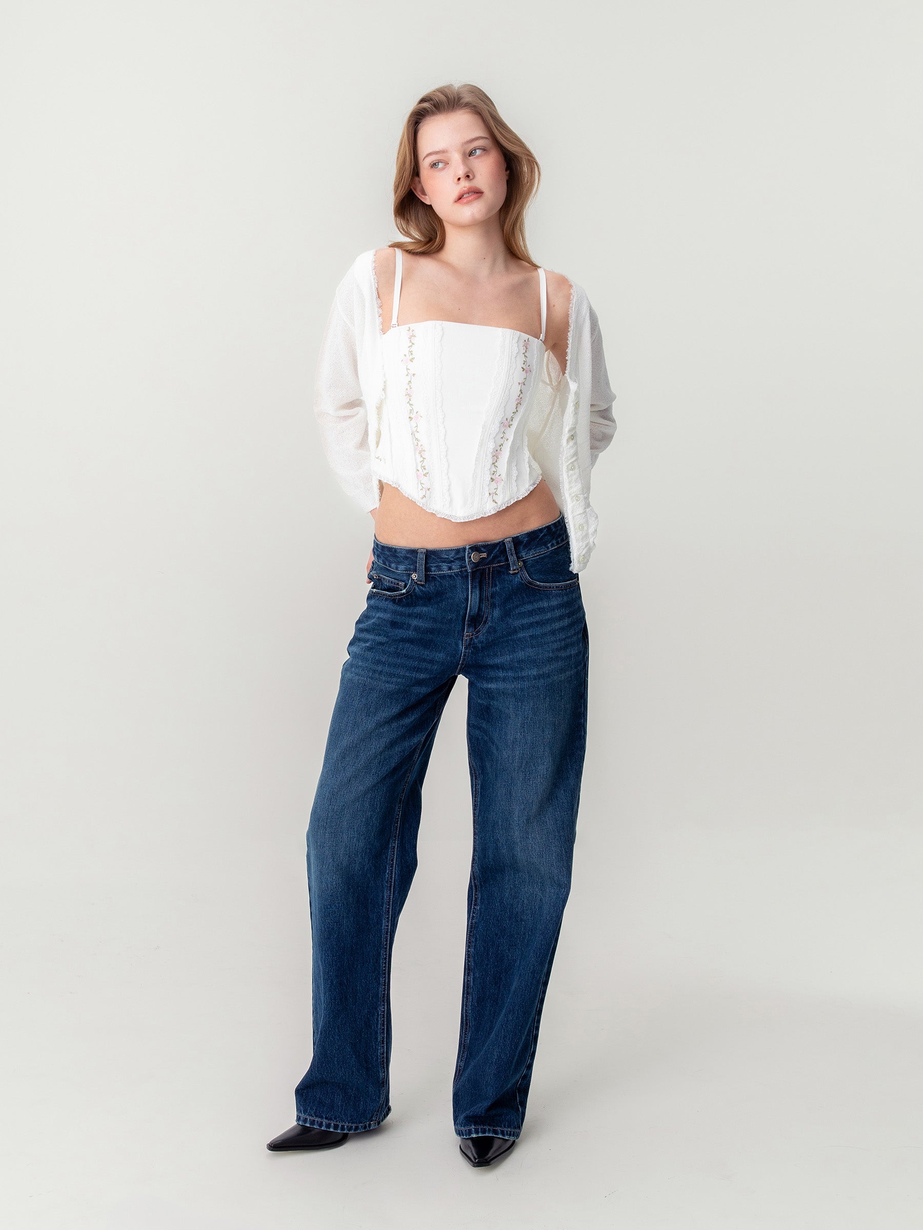CINCH BACK ROLL-UP JEANS (BLUE) – Glowny