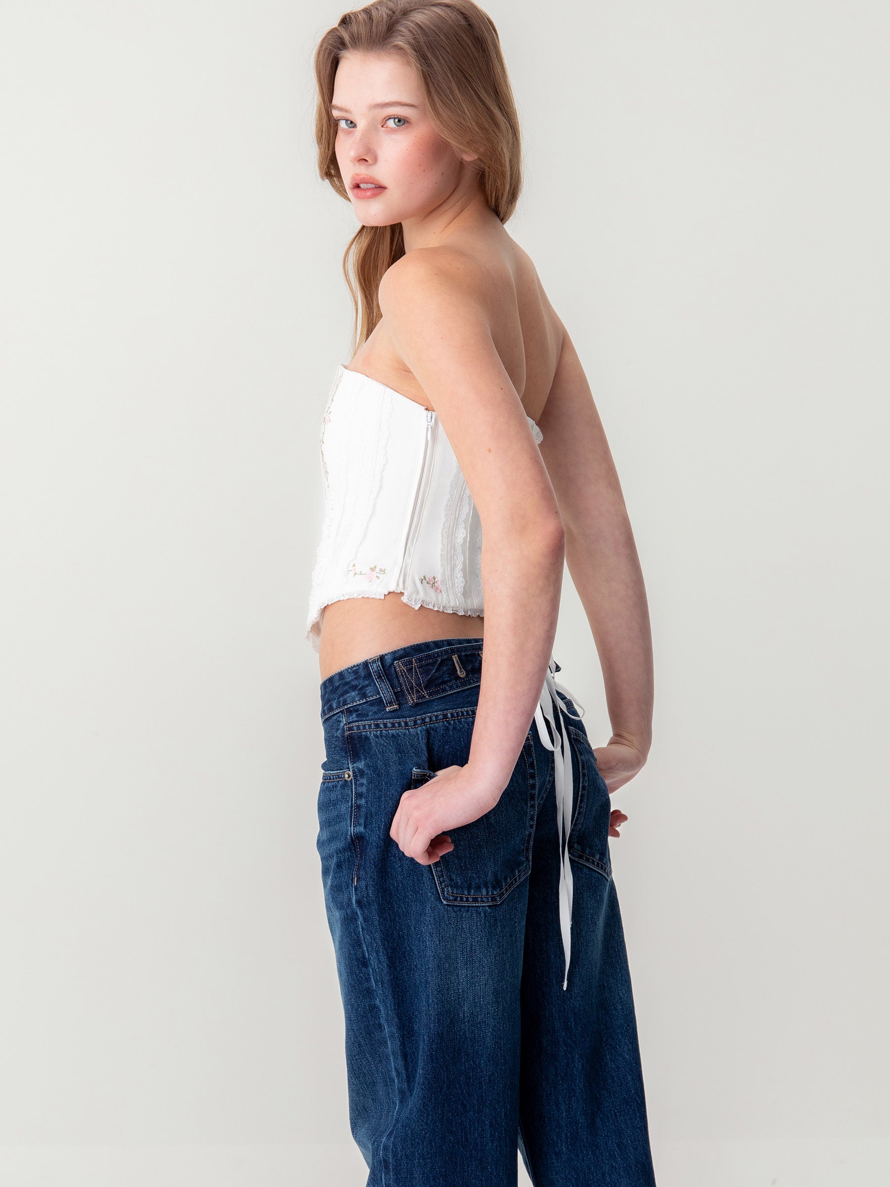 CINCH BACK ROLL-UP JEANS (BLUE) – Glowny