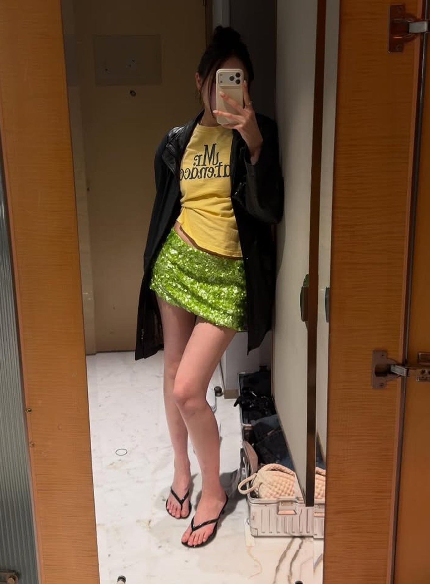 GREEN